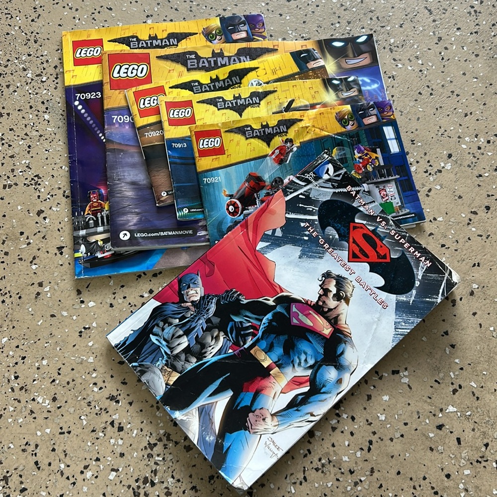 Lego Batman Manuals (5) and 1 DC Batman comic book